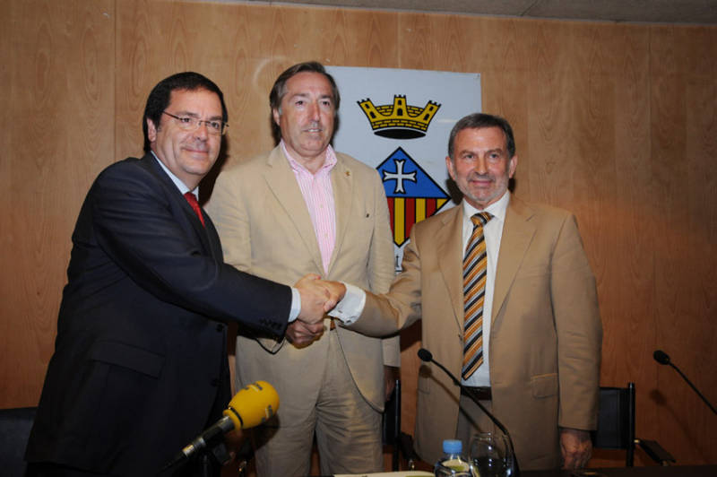 Adif inverteix més de 6,1 M€ en la millora de les estacions de Calafell i Segur de Calafell (Tarragona)