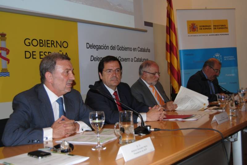 Fomento ha invertido 7.000 M€ desde 2005 para el impulso de las infraestructuras ferroviarias de Catalunya