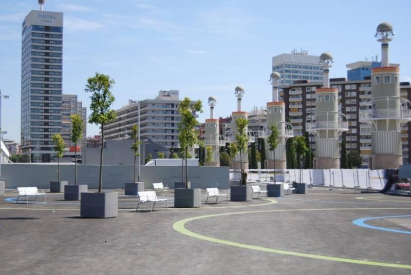 Adif concluye la urbanización provisional del passeig de Sant Antoni en las inmediaciones del parque de la España Industrial