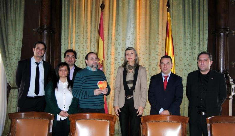 Representants de la plataforma 'D'Espanya i Catalans' visiten la Delegació
