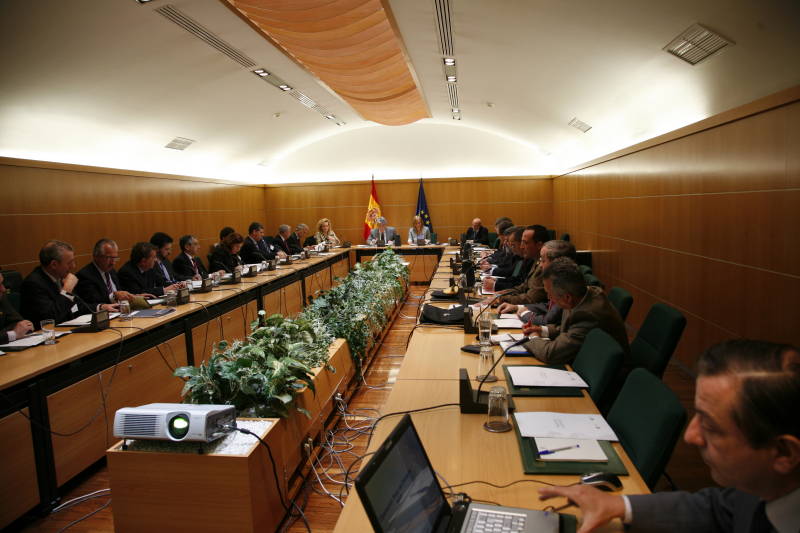 El subsecretario del Ministerio del Interior preside la reunión del Comité Estatal de Coordinación de la Operación Paso del Estrecho 2010