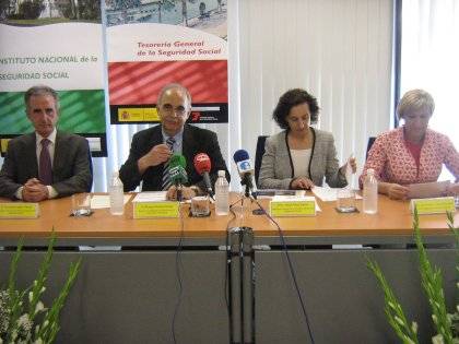 El delegado del Gobierno visita las nuevas dependencias de la Oficina Integral de la Seguridad Social de Alicante
