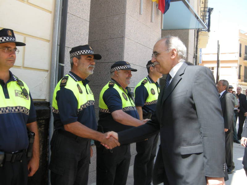 Ricardo Peralta inaugura la nueva central de Policía Local de Alfafar
