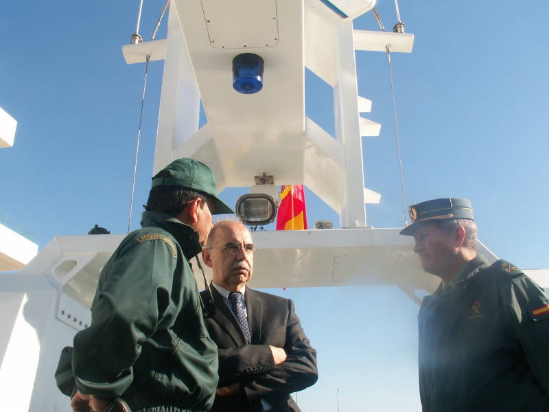 El delegado asegura que la patrullera mejorará la seguridad en la costa valenciana