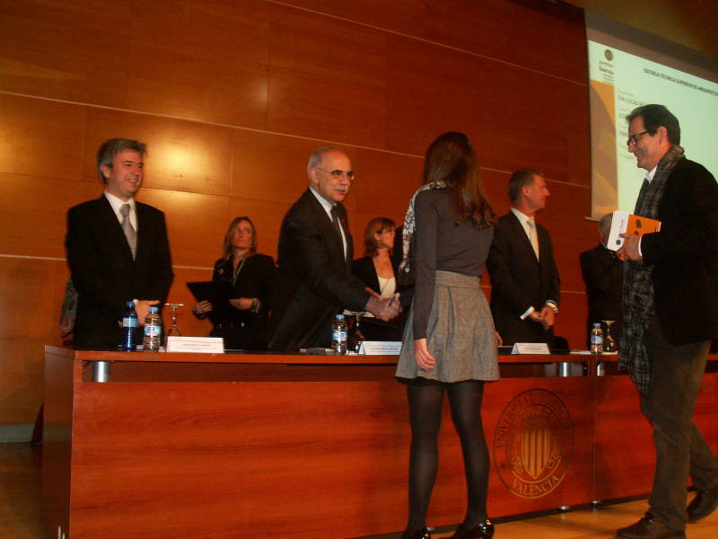 El delegado asiste a la entrega de los Premios Proyectos fin de Carrera de Bancaja y la UPV