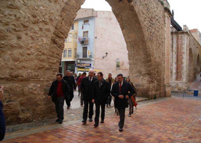 Inauguración de las obras de restauración del acueducto e iluminación de la muralla de Segorbe