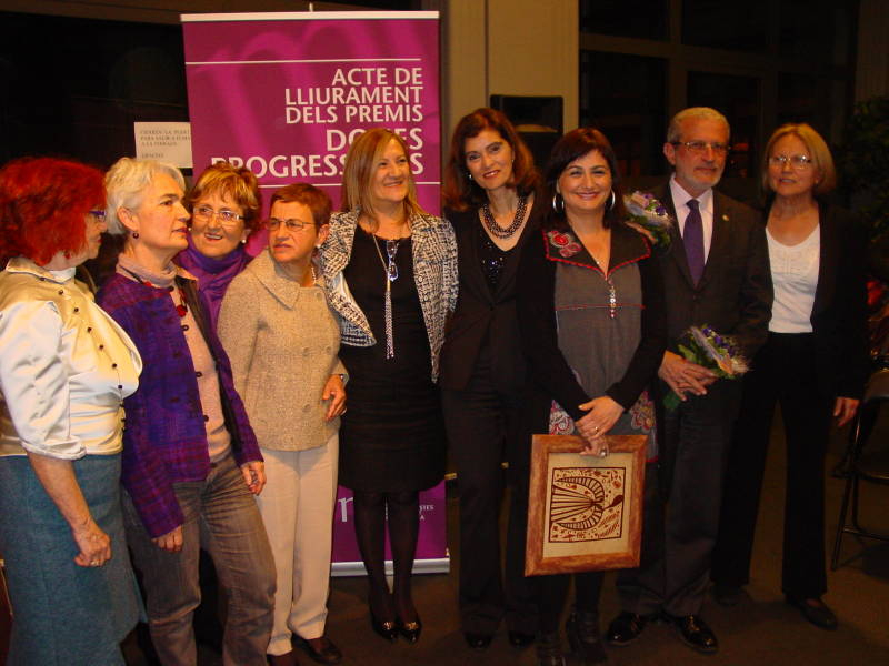 La delegada del Gobierno entrega premio Dones Progressistes