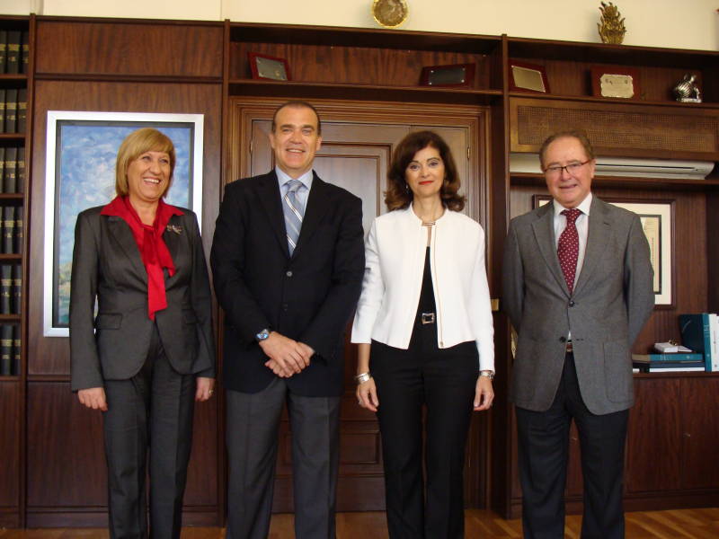 Ana Botella se reúne con el presidente de la Autoridad Portuaria de Alicante