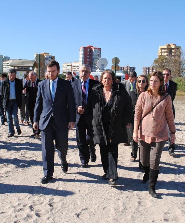 Concluyen los trabajos de regeneración de la playa de La Garrofera-El Saler (Valencia) tras verse afectada por la varada de dos buques

