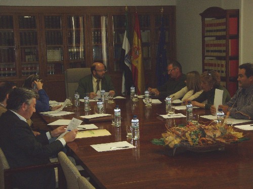 El Subdelegado reunido con la Comisión Provincial de Flujos Migratorios