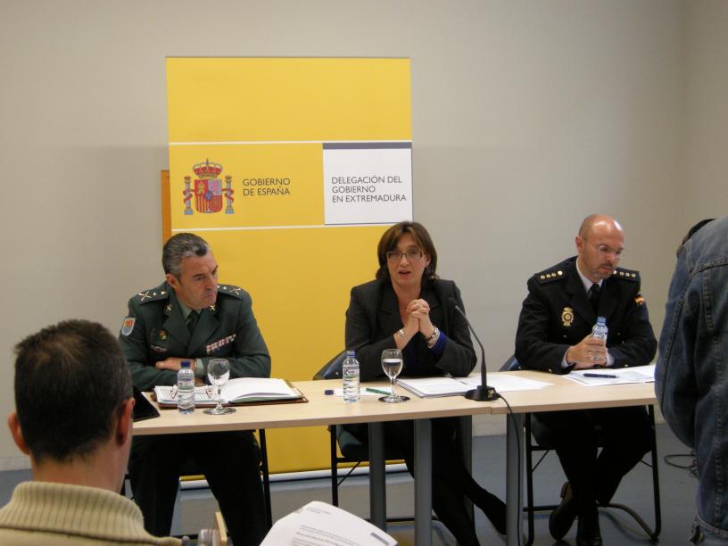 La Delegada del Gobierno durante la presentación del balance sobre la criminalidad en Extremadura en 2008