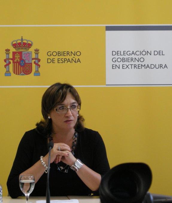 La Delegada del Gobierno en Extremadura, Carmen Pereira, en un instante de su presentación de los PGE 2010 para Extremadura