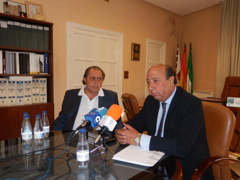 El Delegado del Gobierno en Extremadura, Germán López Iglesias, anuncia que los delitos han bajado un 12,5% en Don Benito