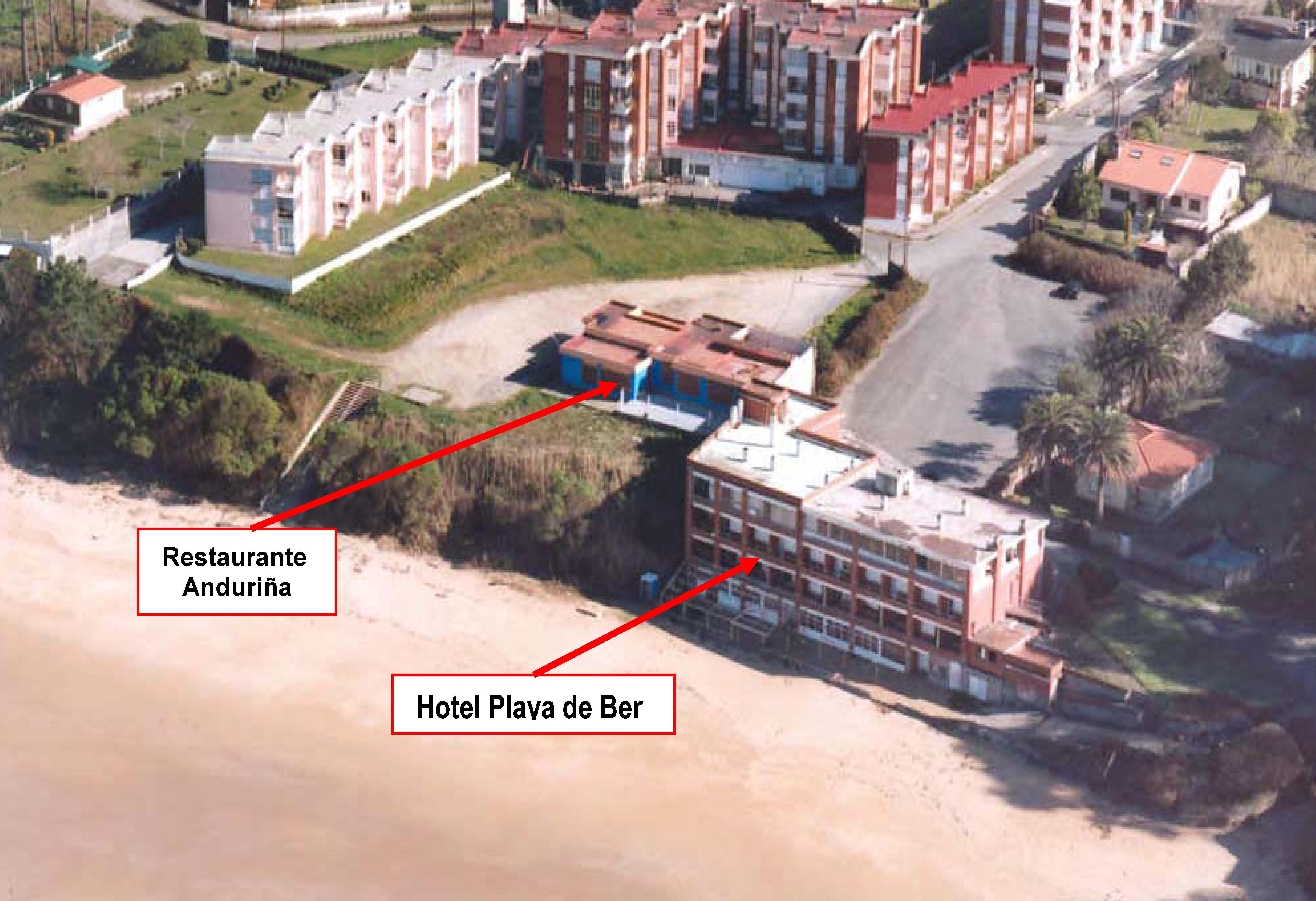 El Ministerio de Medio Ambiente y Medio Rural y Marino ha iniciado las obras de demolición del Hotel Playa de Ber, en el término municipal de Pontedeume (A Coruña)