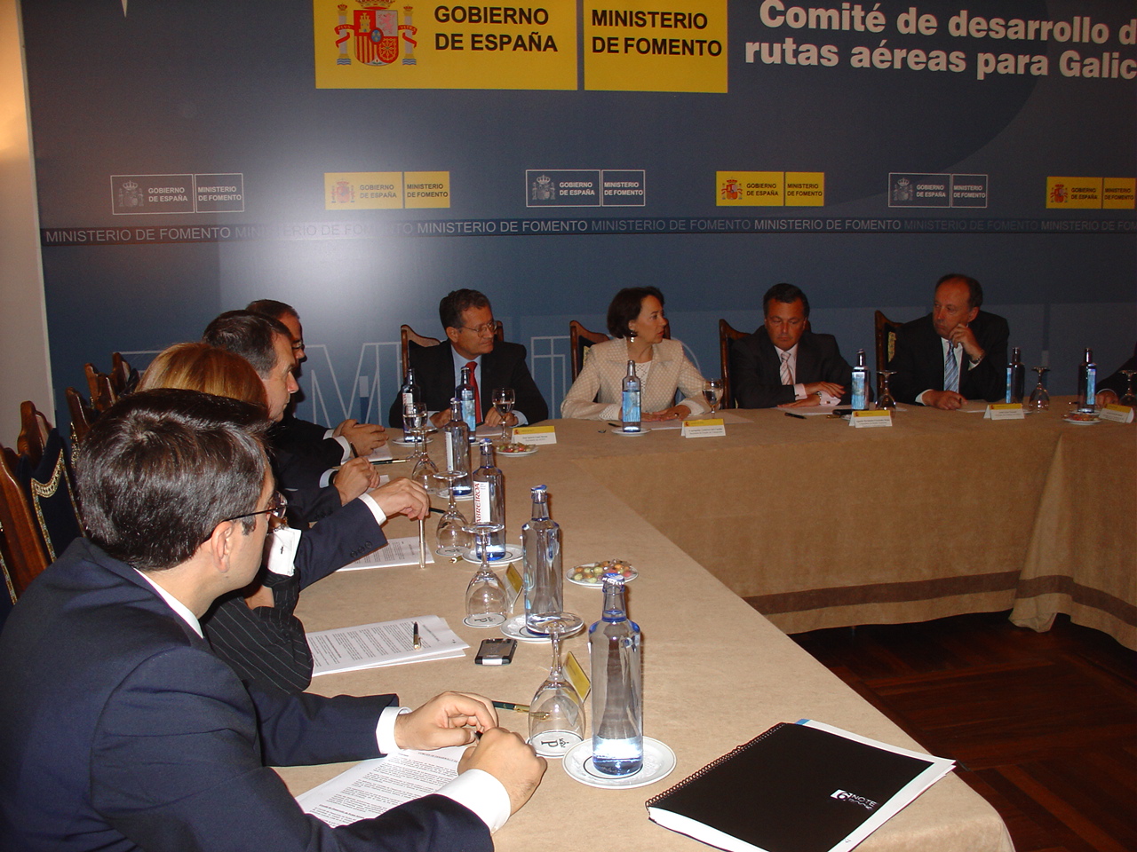 Fomento pone en marcha el Comité de Desarrollo de Rutas Aéreas de Galicia