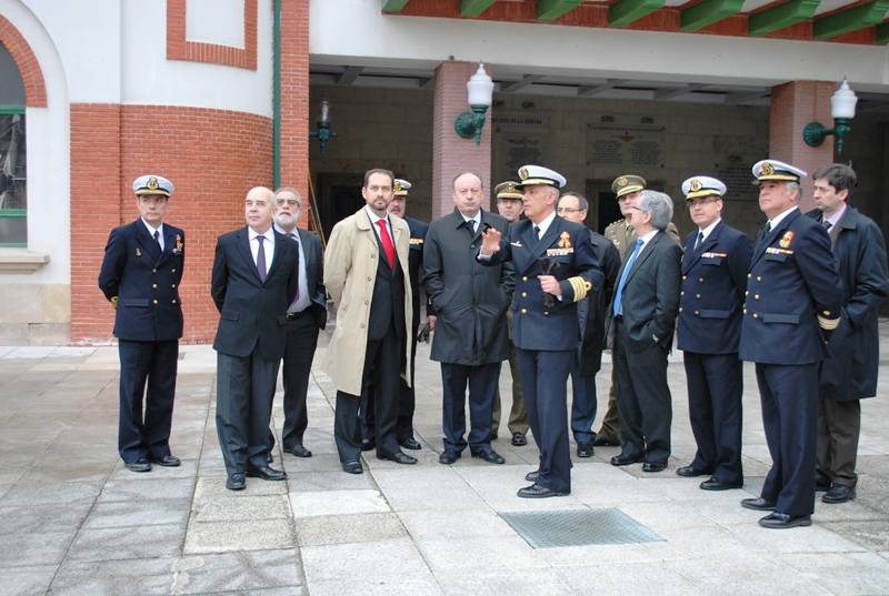 Antón Louro destaca la importancia educativa, militar, económica y social de la Escuela Naval de Marín, así como la imagen positiva que proyecta dentro y fuera de Galicia