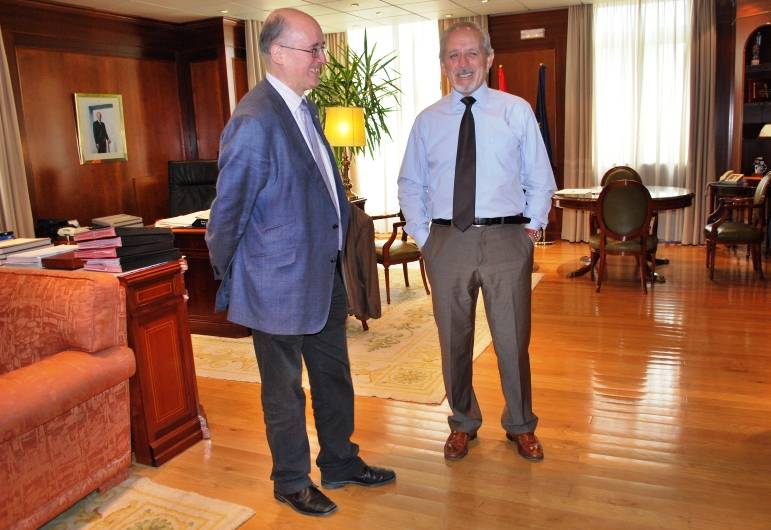 El delegado del Gobierno en Galicia se reunió con el rector de la Universidade de A Coruña