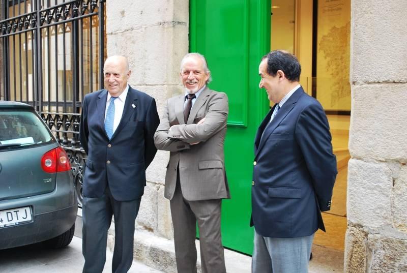 Visita del delegado del Gobierno en Galicia a la Real Academia Galega