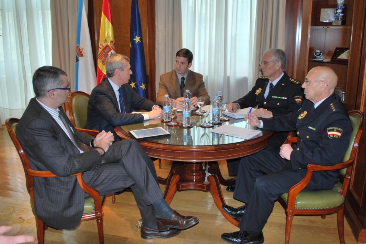 Imagen de la reunión entre responsables del Gobierno central y Autonómico