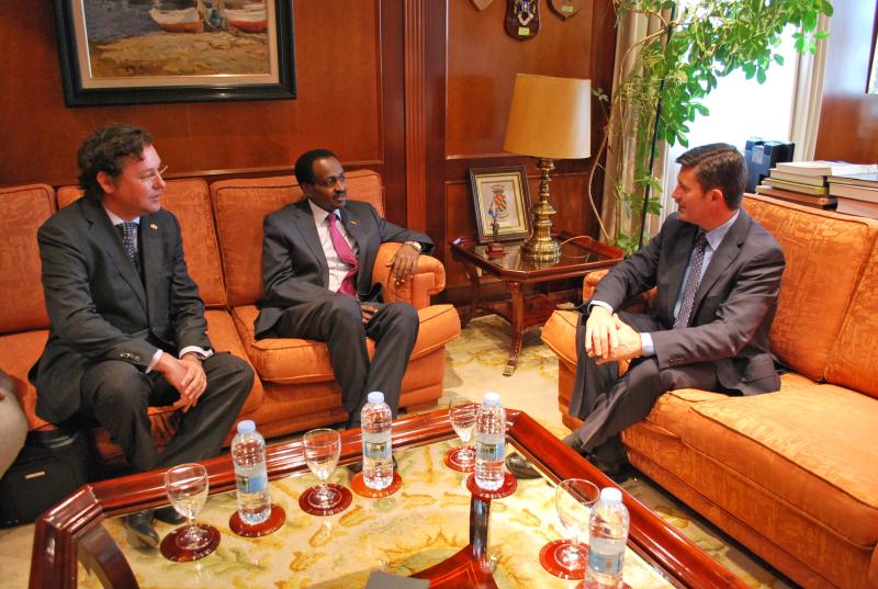 El delegado del Gobierno reunido con el embajador de Etiopía en España