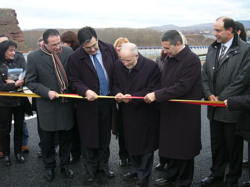 El Ministerio de Fomento abre al tráfico el tramo Nájera-Hormilla de la autovía A-12.