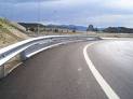 Fomento invierte casi un millón de euros en barreras de seguridad metálicas en las carreteras de La Rioja. 