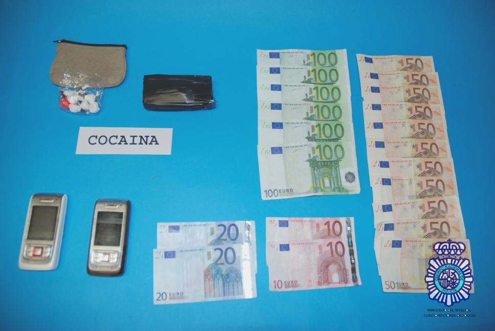 Cinco personas detenidas en Logroño, por la Policía Nacional, por venta de heroína y cocaína.