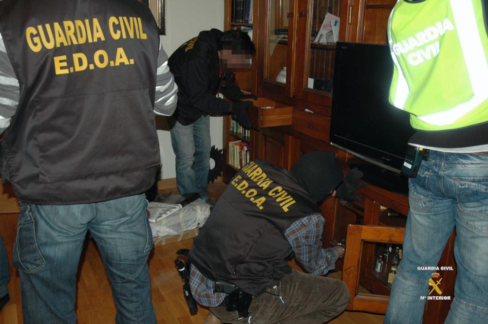 La Guardia Civil desarticula un grupo dedicado al tráfico y elaboración de “speed” en Cenicero.