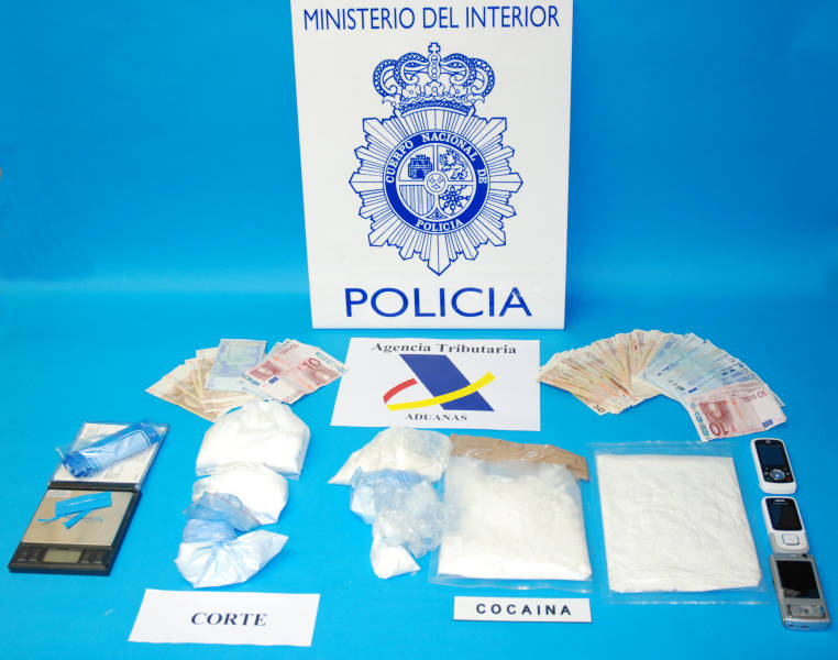 Tres personas detenidas en Logroño por tráfico de sustancias estupefacientes.
