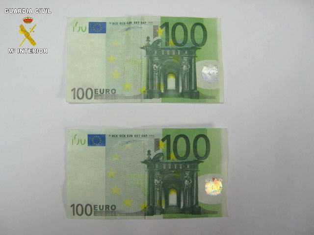 La Guardia Civil alerta sobre la estafa del cambio del contador de la luz y sobre la distribución de billetes de 100 euros falsos. 