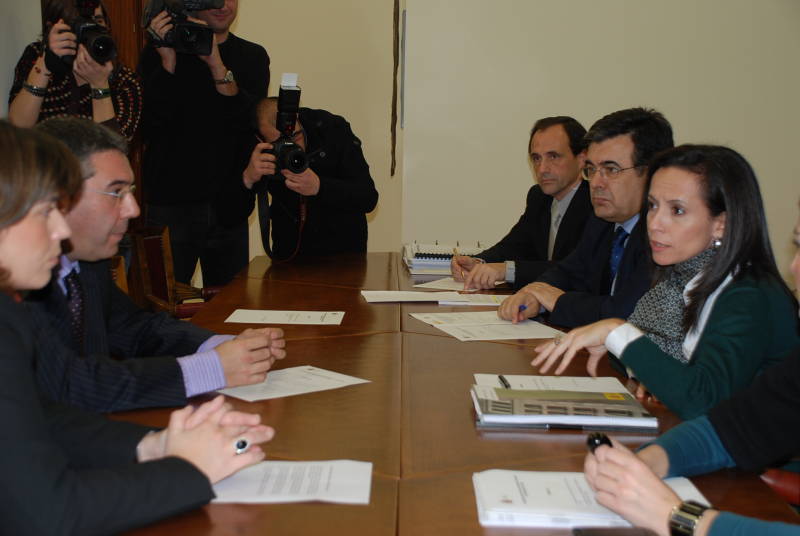 Acuerdo entre el Ministerio de Fomento y el Gobierno regional para la financiación de más de  1.500 viviendas protegidas en La Rioja.