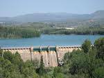 El MARM invierte 400.000 euros en la reparación de las compuertas del desagüe de fondo de la presa de Mansilla.