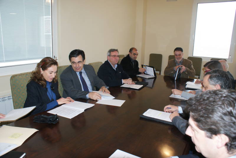 El Delegado del Gobierno preside, en Logroño, la Comisión Provincial de Colaboración del Estado con las Corporaciones Locales.