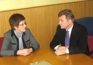 El Delegado del Gobierno se entrevista con la Alcaldesa de Alfaro.