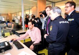 El Delegado del Gobierno visita las instalaciones de la nueva Jefatura Superior de Policía en Logroño.