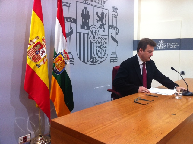 Alberto Bretón durante la rueda de prensa de la presentación de los PGE de La Rioja.
