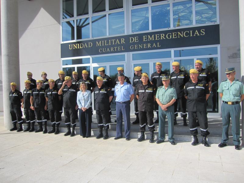 La Delegada del Gobierno visita la Unidad Militar de Emergencias (UME) en la base aérea de Torrejón de Ardoz