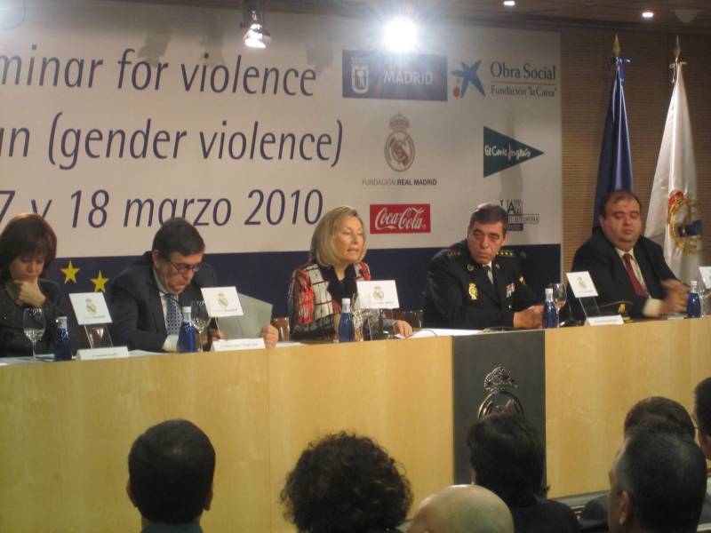 La delegada del Gobierno en Madrid, Amparo Valcarce, preside el Seminario Europeo contra la Violencia de Género.