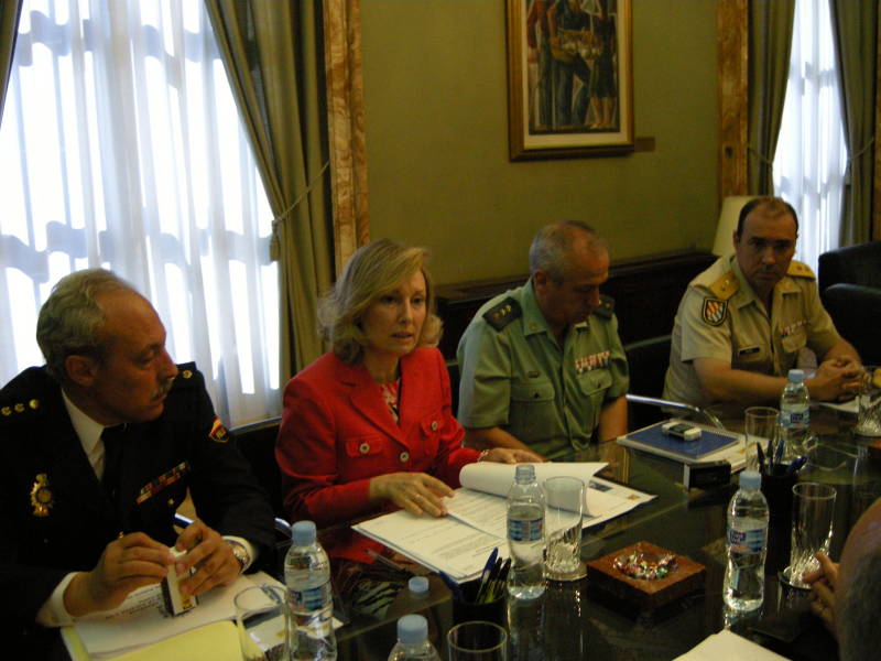 La Delegación del Gobierno en Madrid activa el Plan Verano 2010 y aumenta las medidas y dispositivos de vigilancia y seguridad para garantizar un periodo estival seguro, saludable y tranquilo.