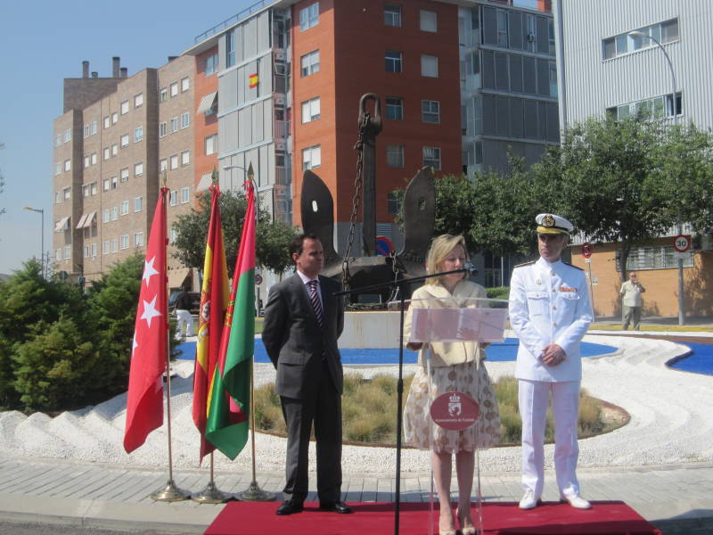 La Delegada del Gobierno en Madrid inaugura El Ancla homenaje del pueblo de Coslada a la Armada Española
