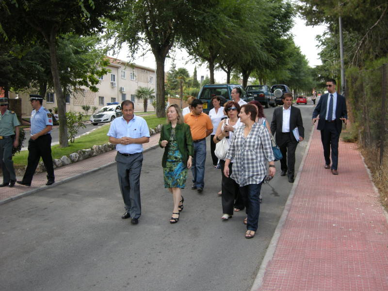 La Delegada del Gobierno en Madrid visita los proyectos financiados con fondos del Plan E en el municipio de Loeches