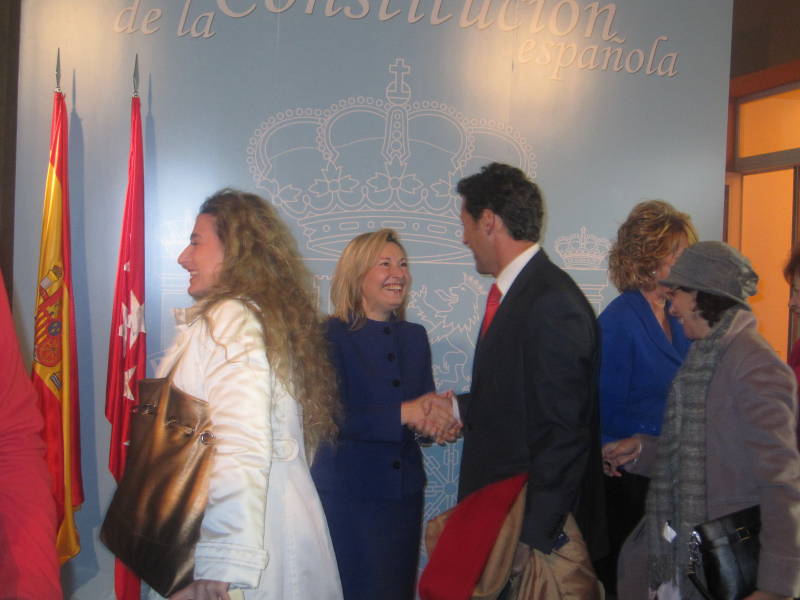 Amparo Valcarce participa en la celebración del Aniversario de la Constitución Española.