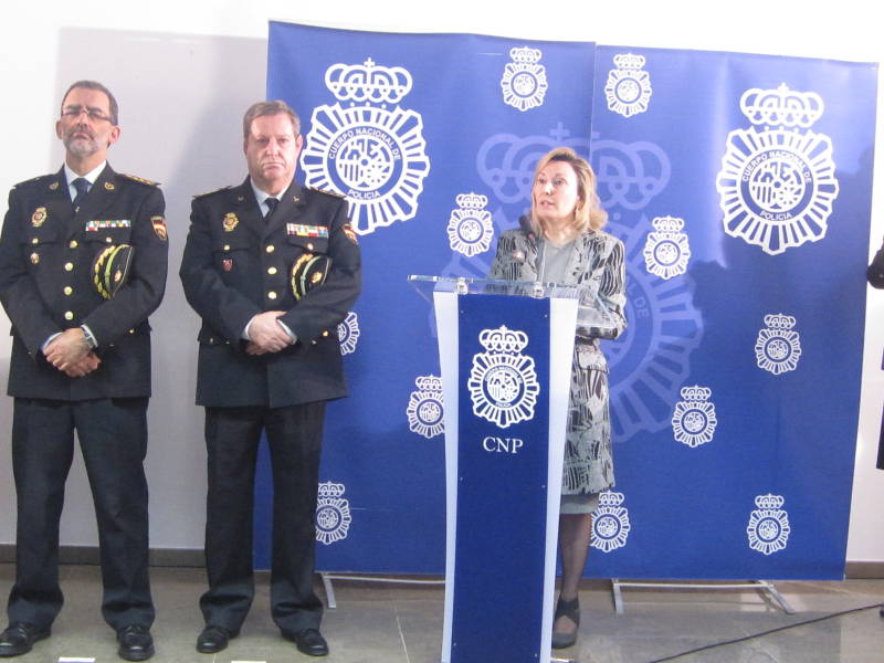 Amparo Valcarce inaugura la nueva Comisaría de la Policía Nacional en Móstoles