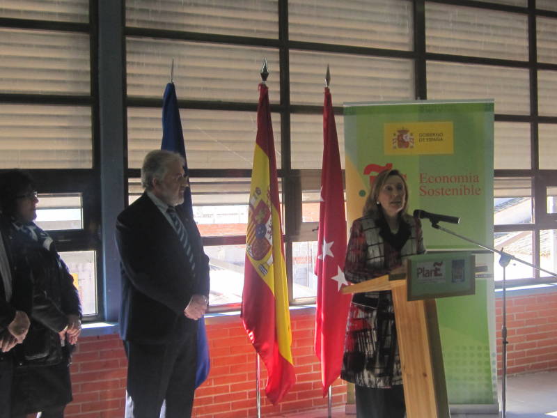 La delegada del Gobierno en Madrid inaugura en Morata de Tajuña proyectos financiados por el Plan E 