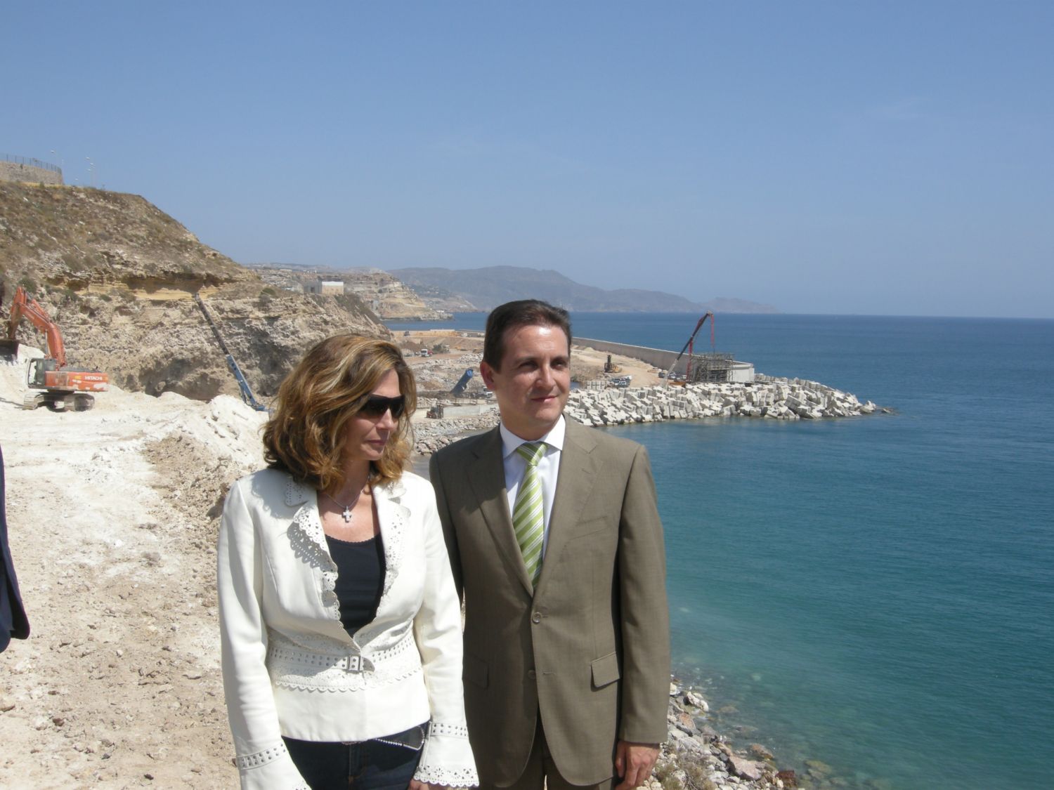 El MARM invierte 15 millones de euros en el conjunto de las obras de los accesos y la ordenación de la playa de Horcas Coloradas, en Melilla