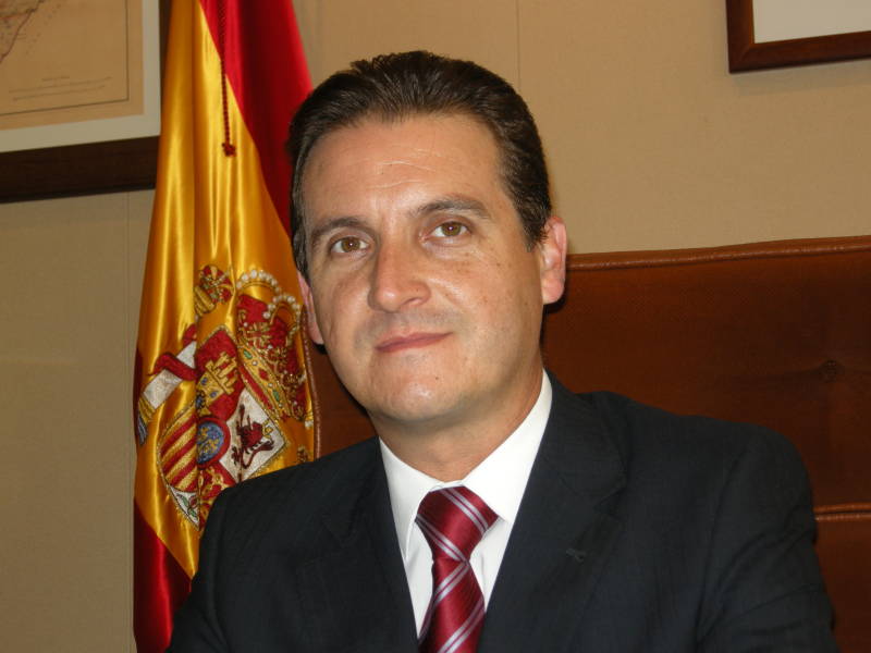 El delegado del Gobierno analiza con la directora general de la Marina Mercante el contrato de navegación para las líneas de Melilla
