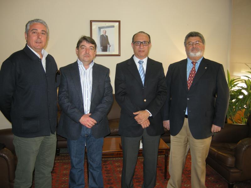 El presidente de la Federación Española de Pesca visita al Delegado del Gobierno