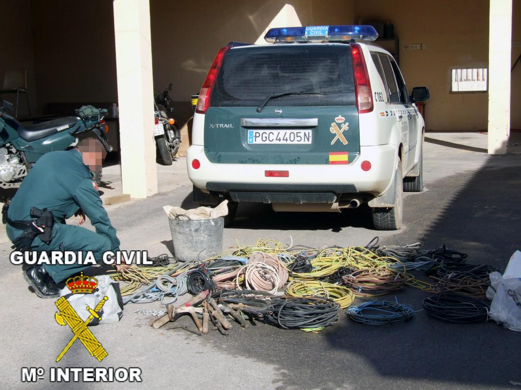 La Guardia Civil detiene a una persona in fraganti por la sustracción de cableado eléctrico 