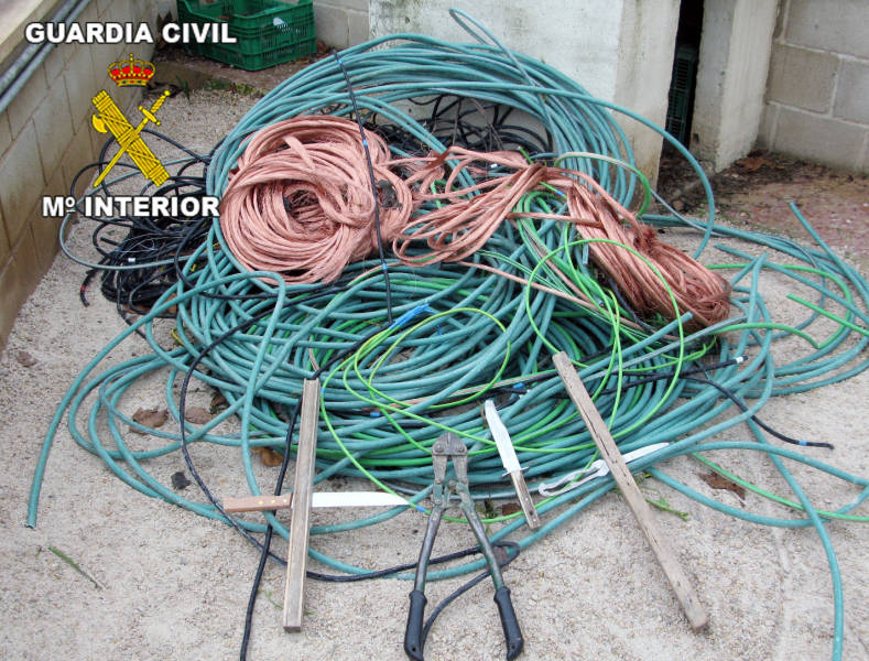 La Guardia Civil ha detenido a una persona in fraganti por el robo de cableado eléctrico 
