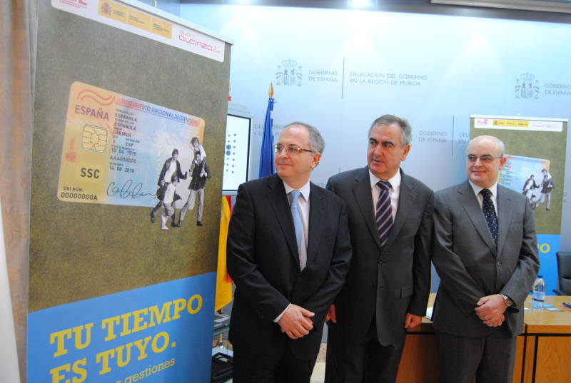 El Gobierno presenta un plan para el fomento del uso del DNI electrónico en Murcia